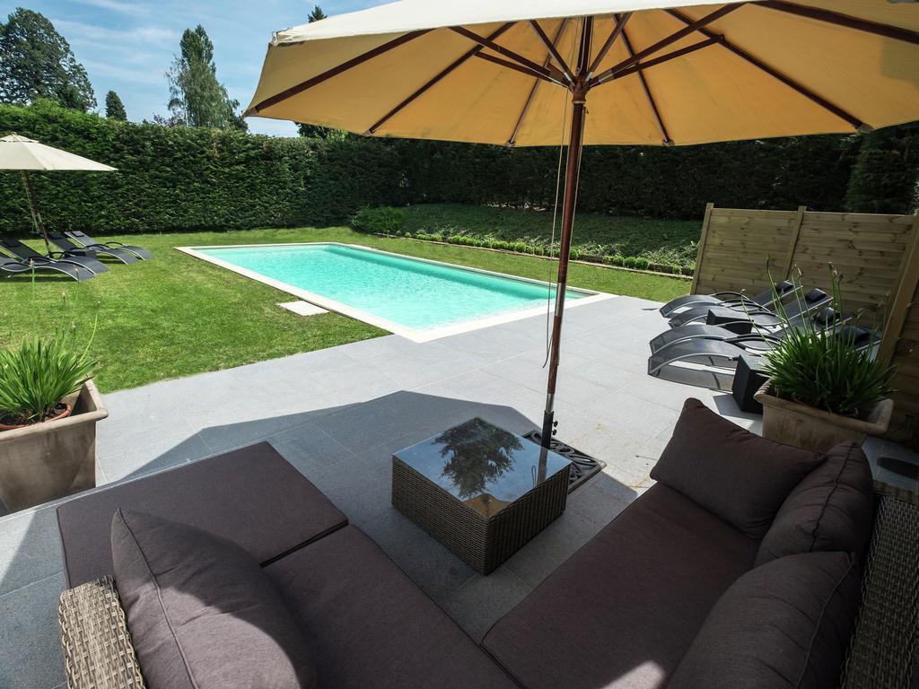 Modern Mansion In Hasti Re Par Del With Pool Villa Hastiere-par-dela Bagian luar foto